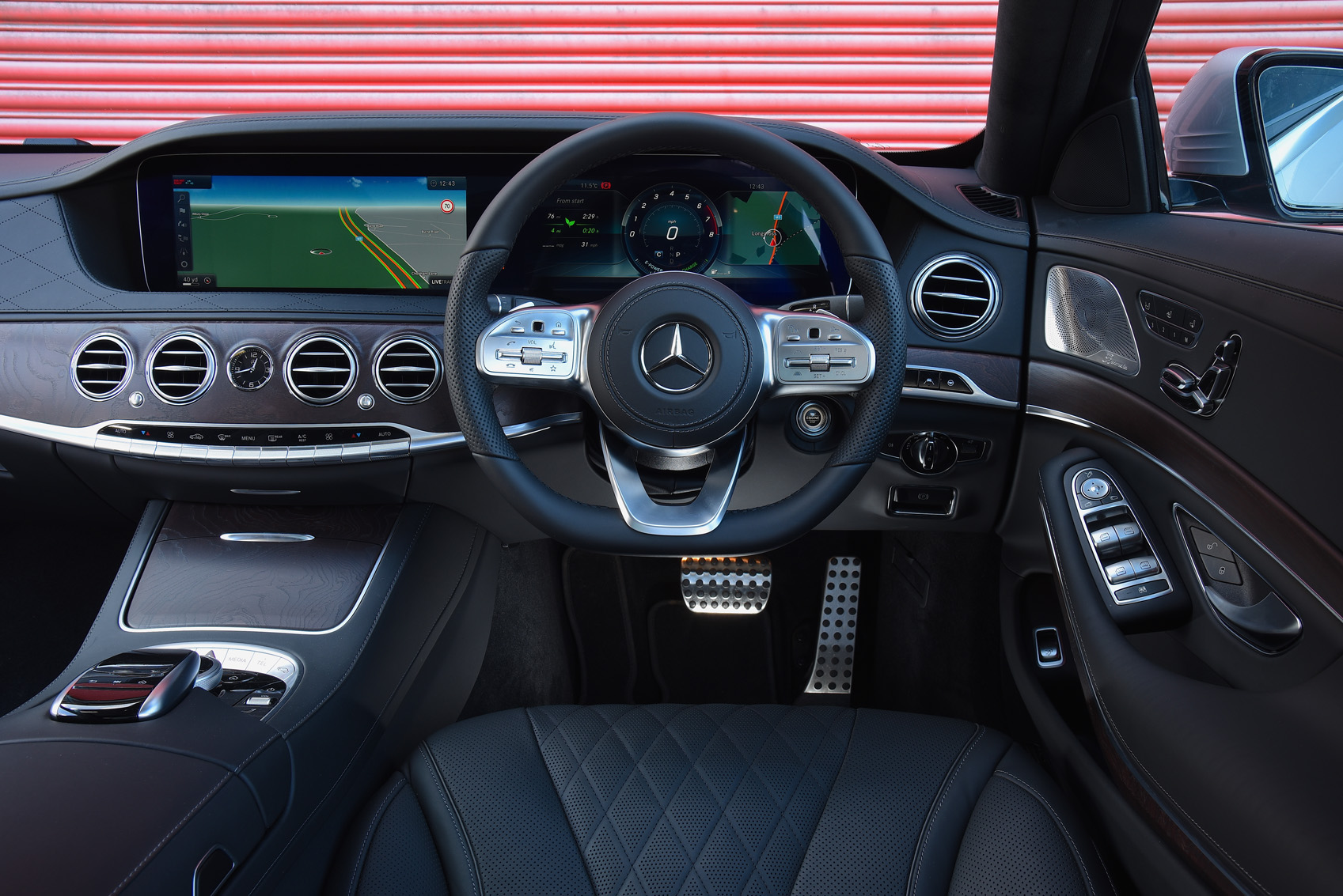 Mercedes-Benz S-Class dashboard