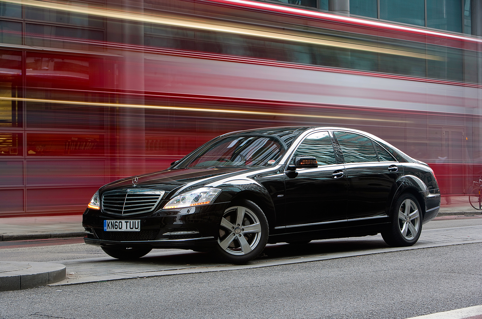 4 star Mercedes-Benz S-Class