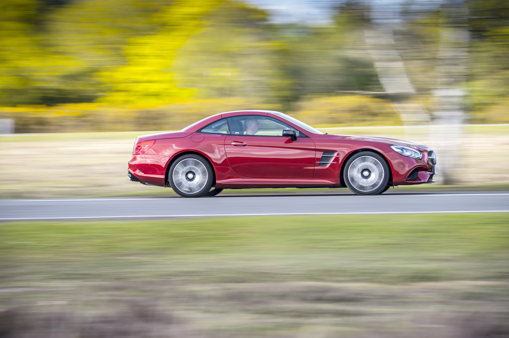 Mercedes-Benz SL side profile