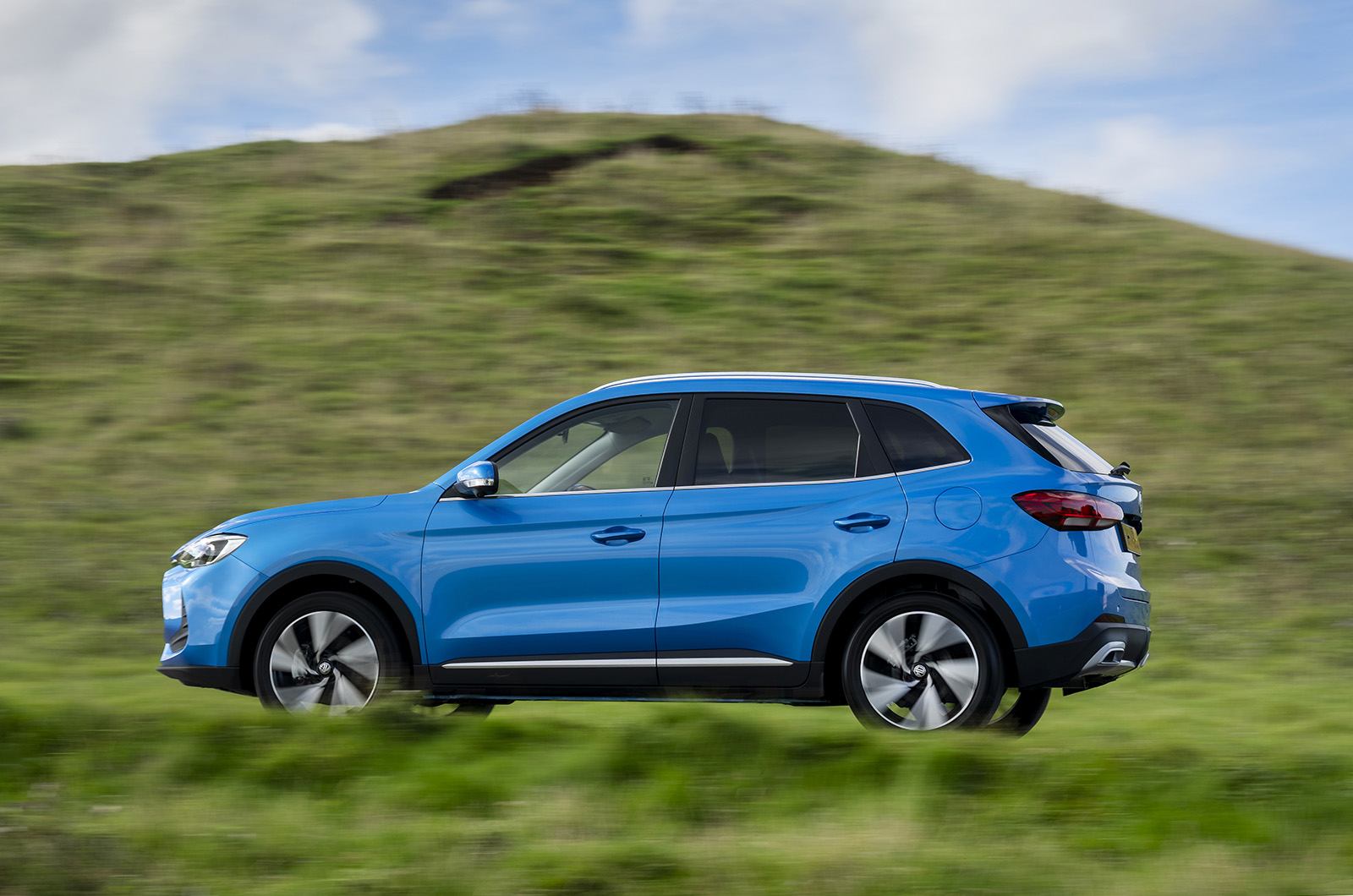 MG ZS panning Panoramique de la MG ZS