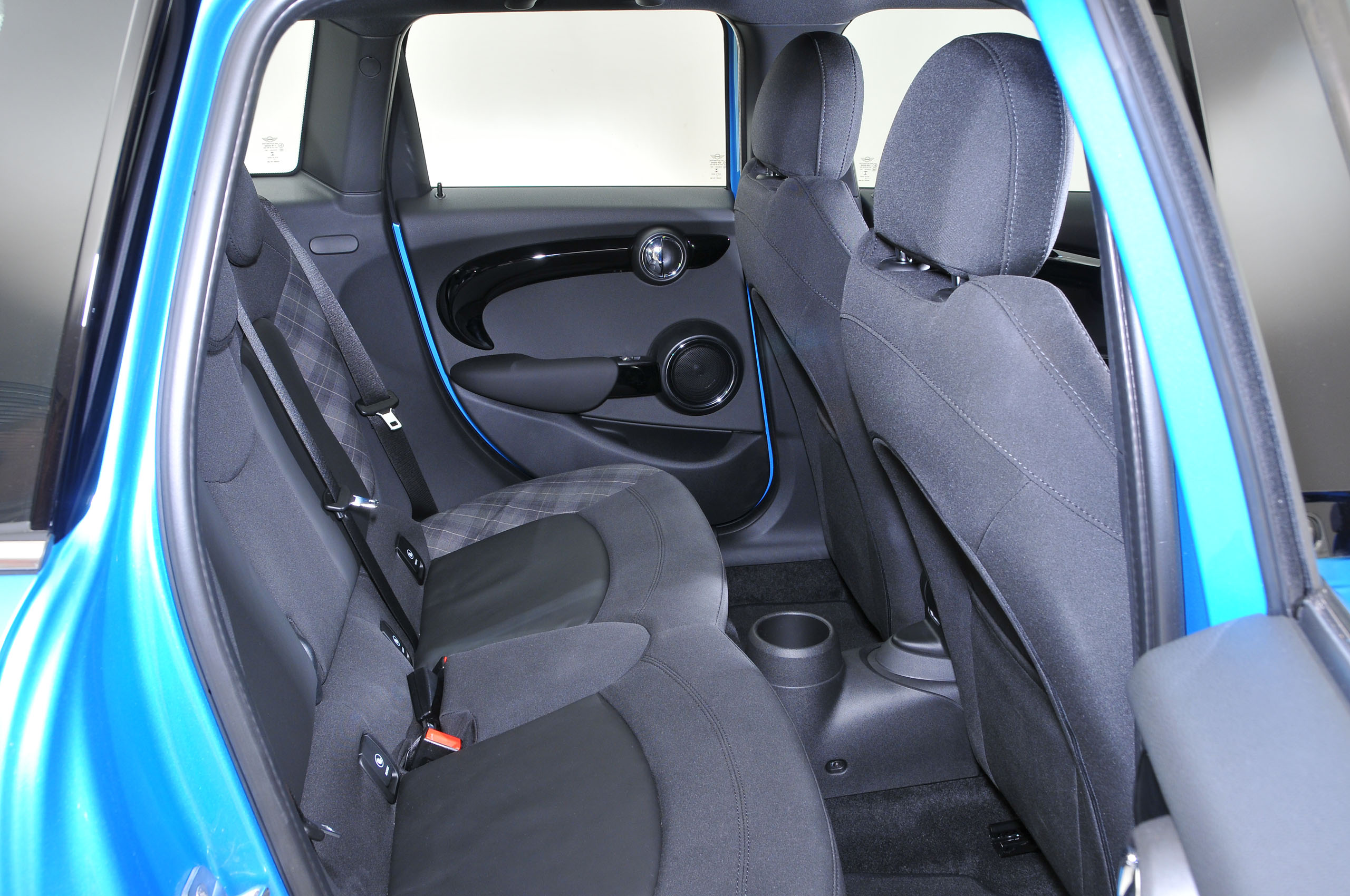 Mini 5 Door Hatch Review 22 Autocar