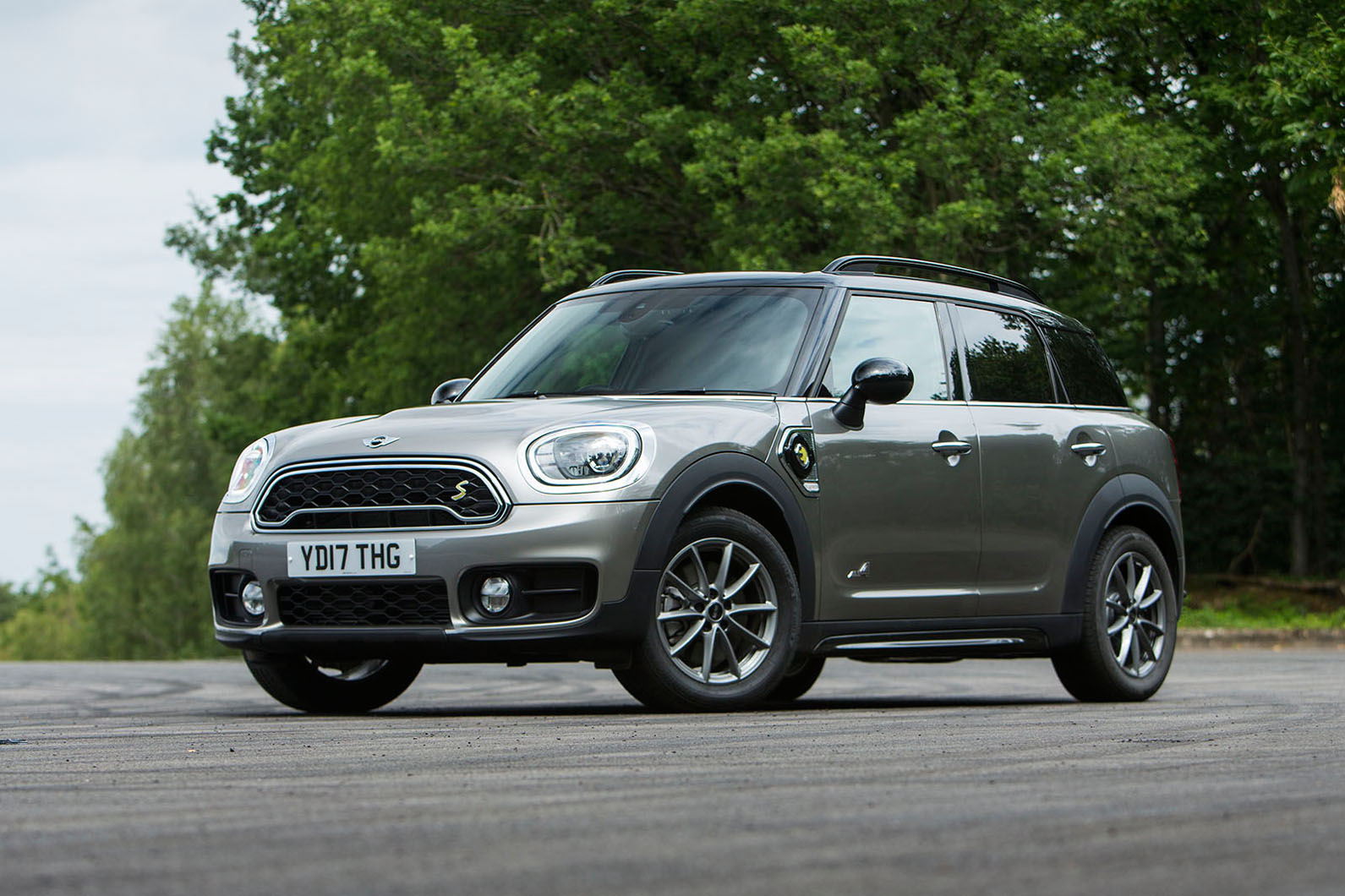 3.5 star Mini Countryman S E All4