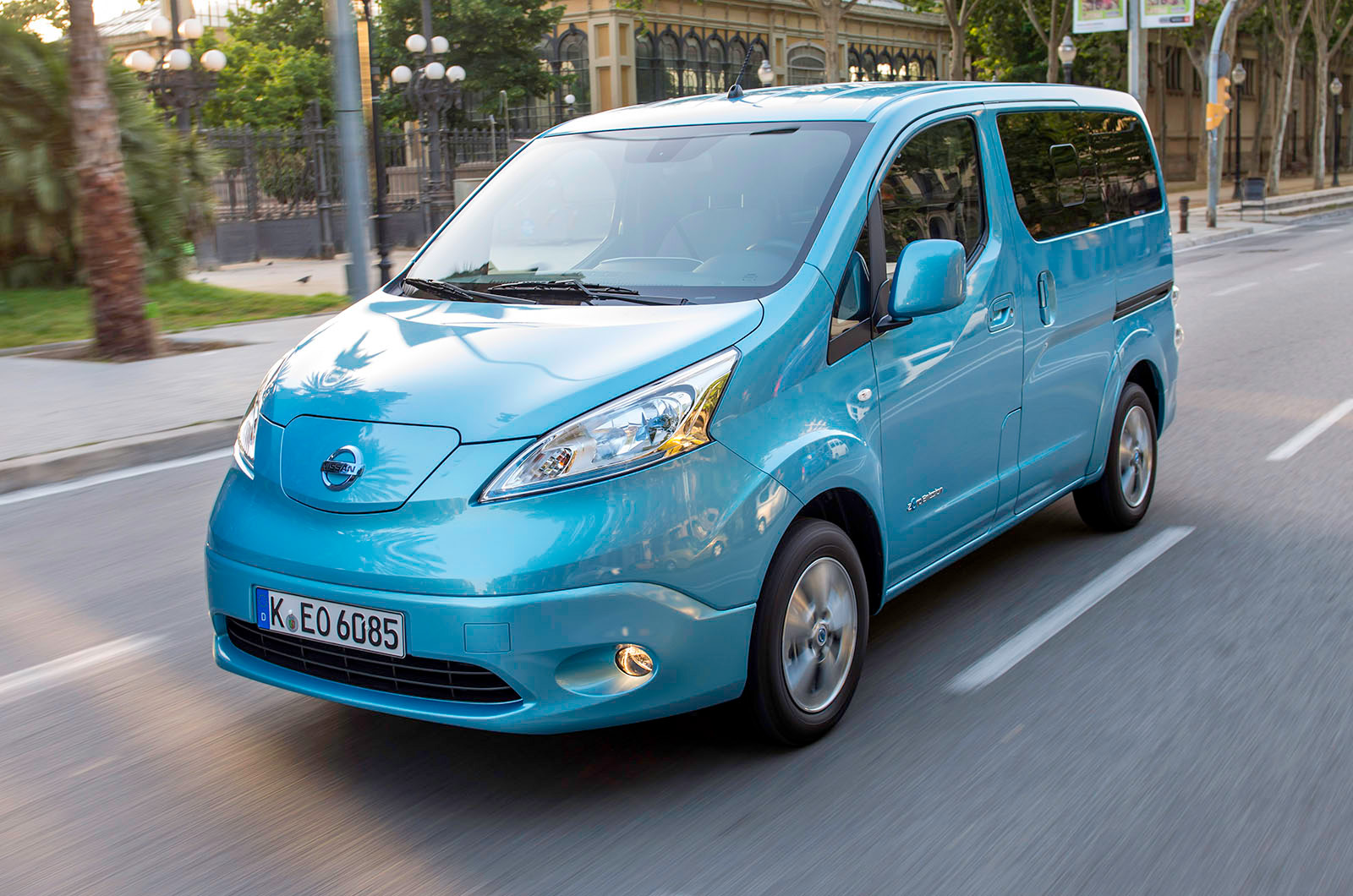 nissan env200 combi