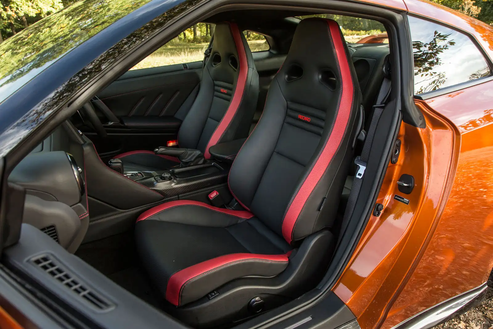 Nissan GT-R interior