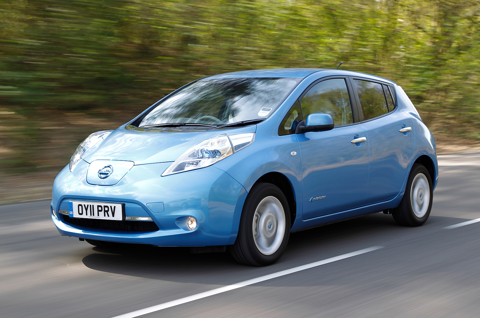 nissan-leaf-1_0.jpg