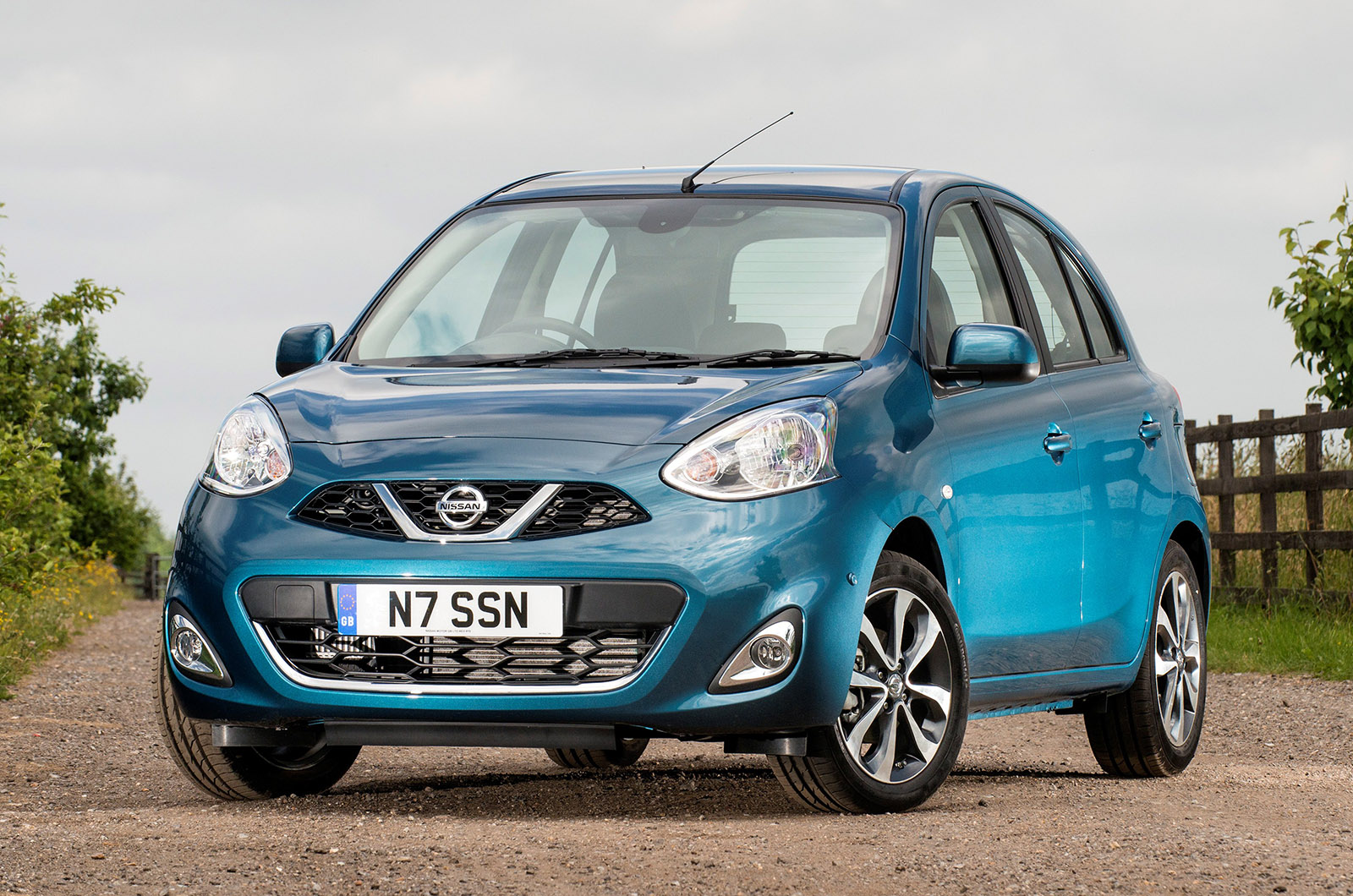 2.5 star Nissan Micra