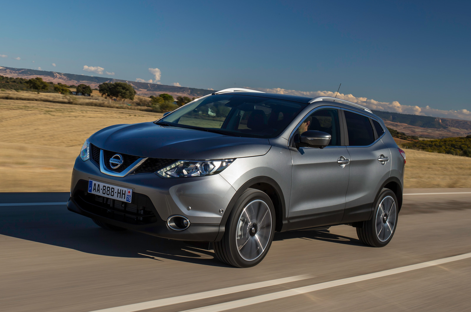 2014 Nissan Qashqai 1.2 DIGT first drive review review