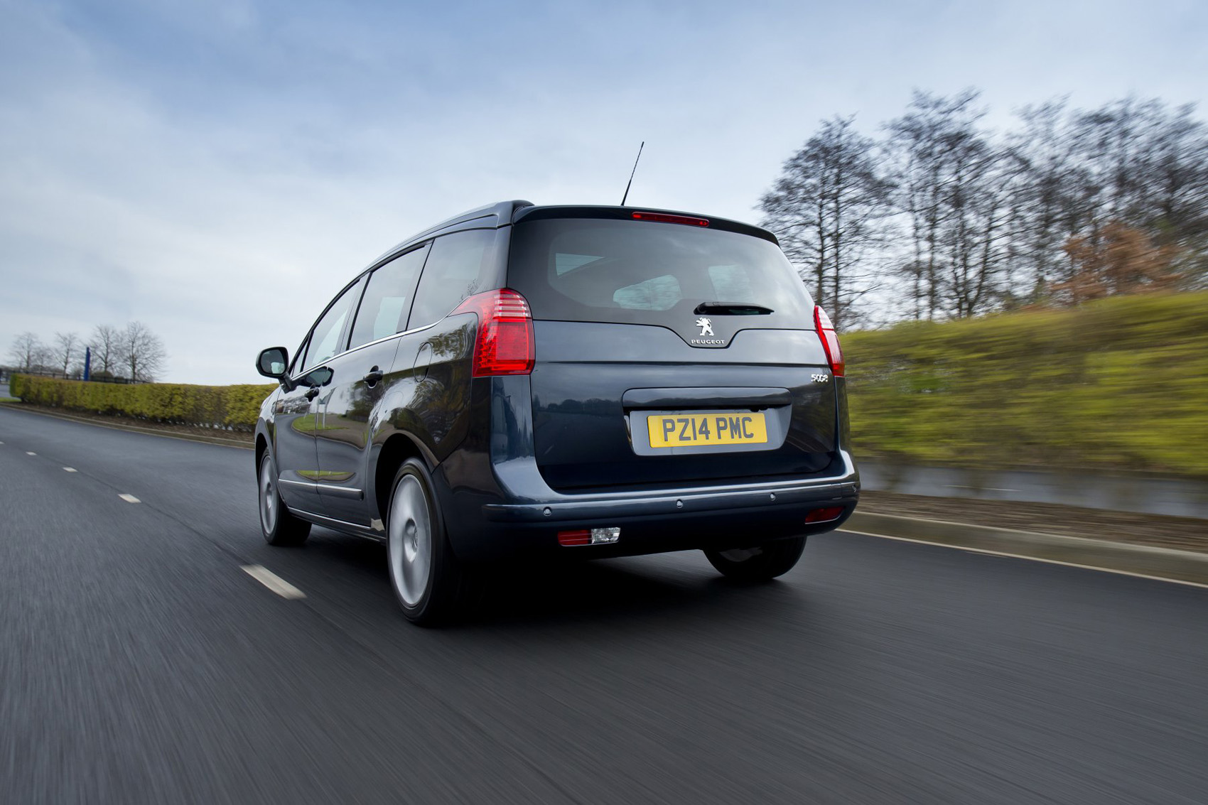 Peugeot 5008 rear