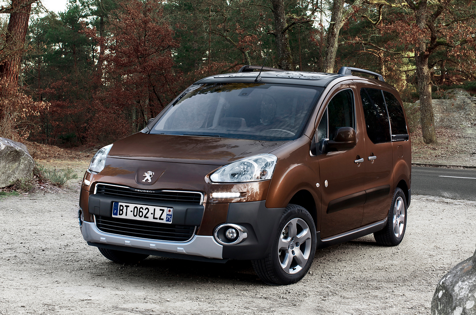 Peugeot Partner Tepee (2008-2018) Review