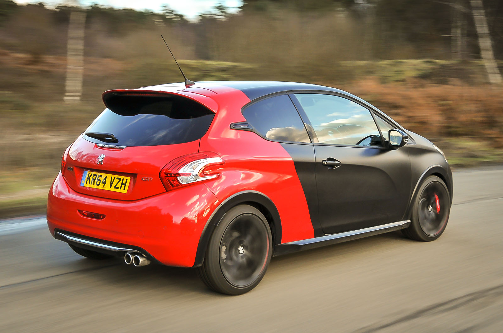 Peugeot 208 GTi 30th rear