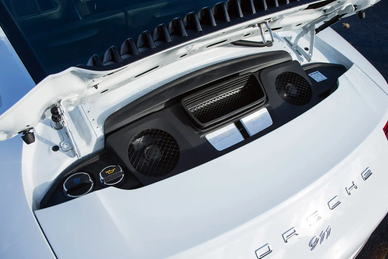 Porsche 911 engine bay