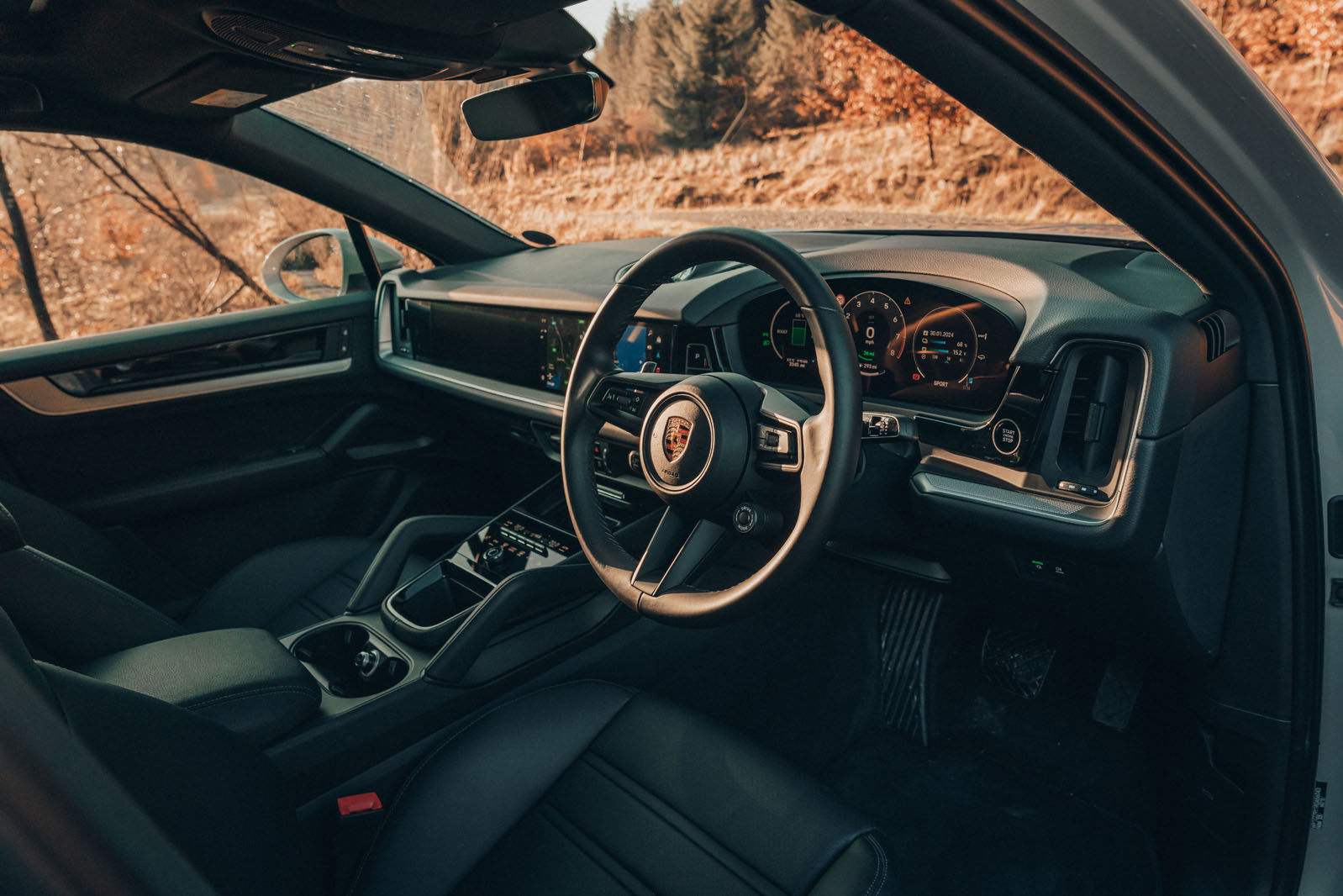 porsche cayenne e hybrid coupe review 2024 06 interior