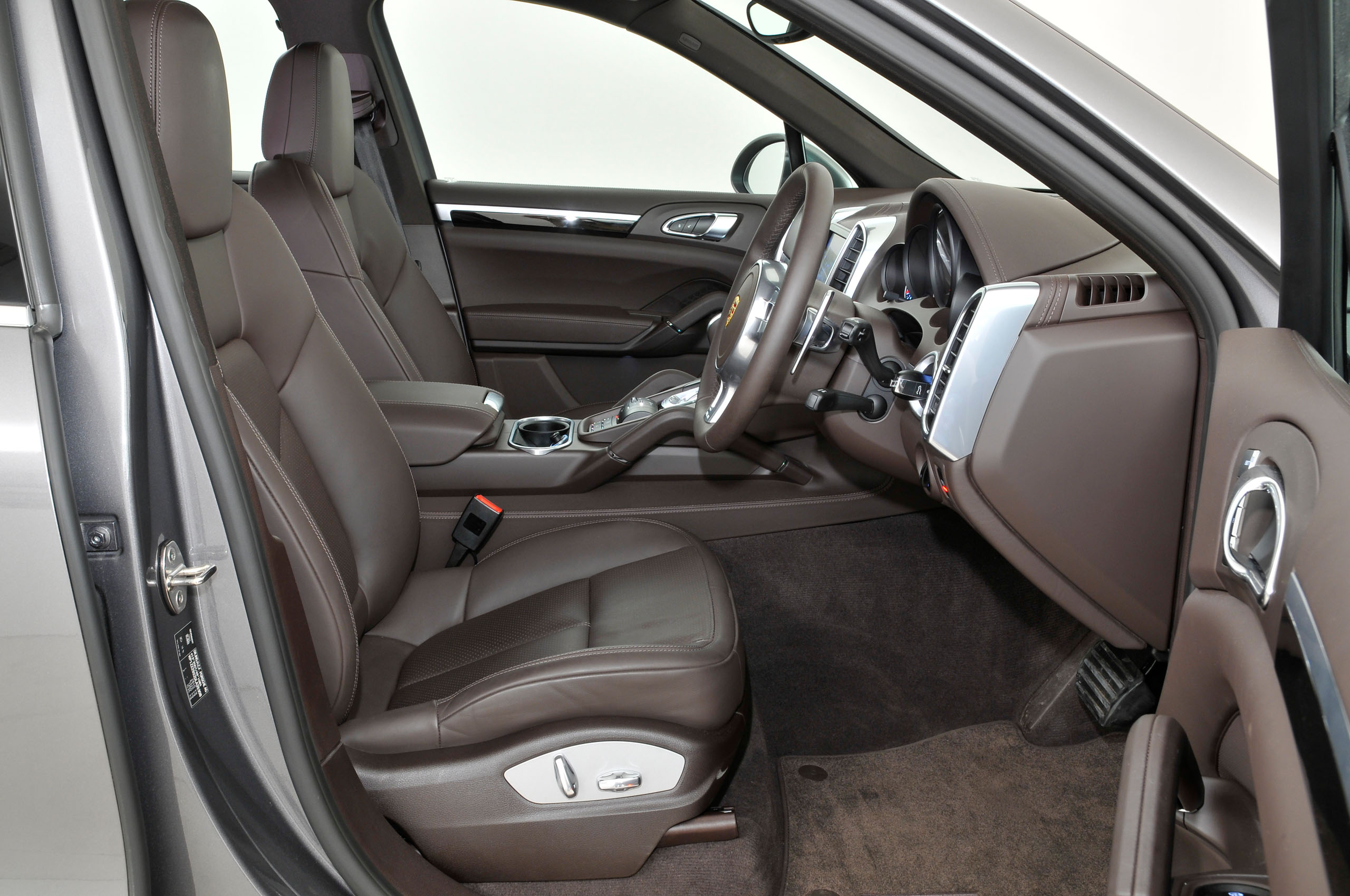 Porsche Cayenne interior