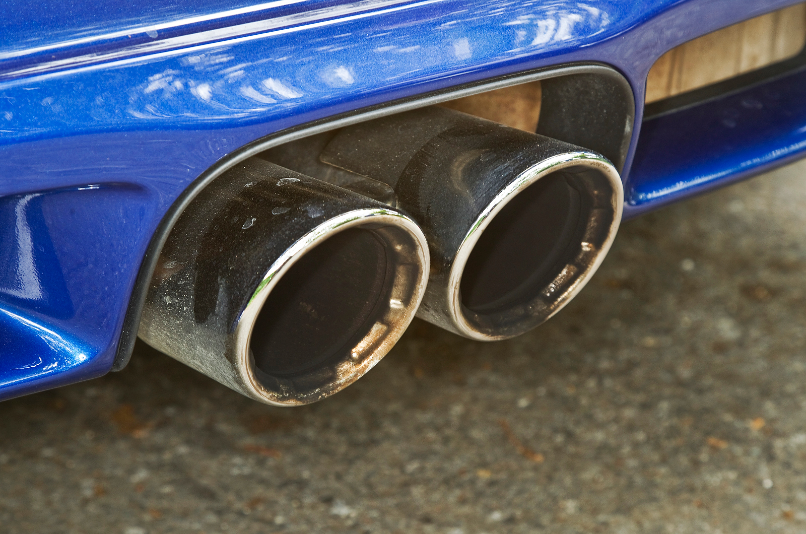 Porsche Cayman twin exhaust