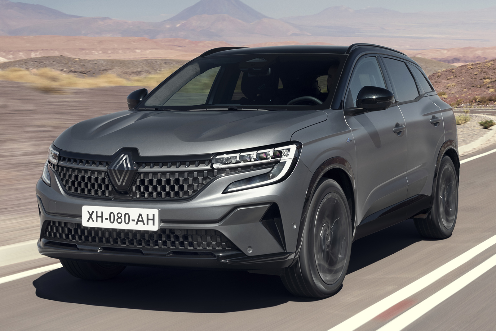 Renault Austral overtakes Peugeot 3008, The SUV War Continues