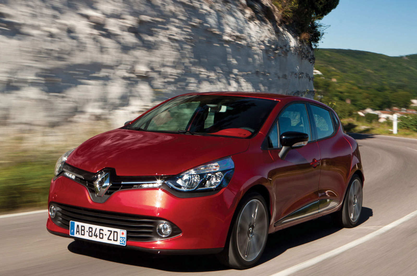 Pittig Bad Sluipmoordenaar 2013 Renault Clio 4: price and specification confirmed | Autocar
