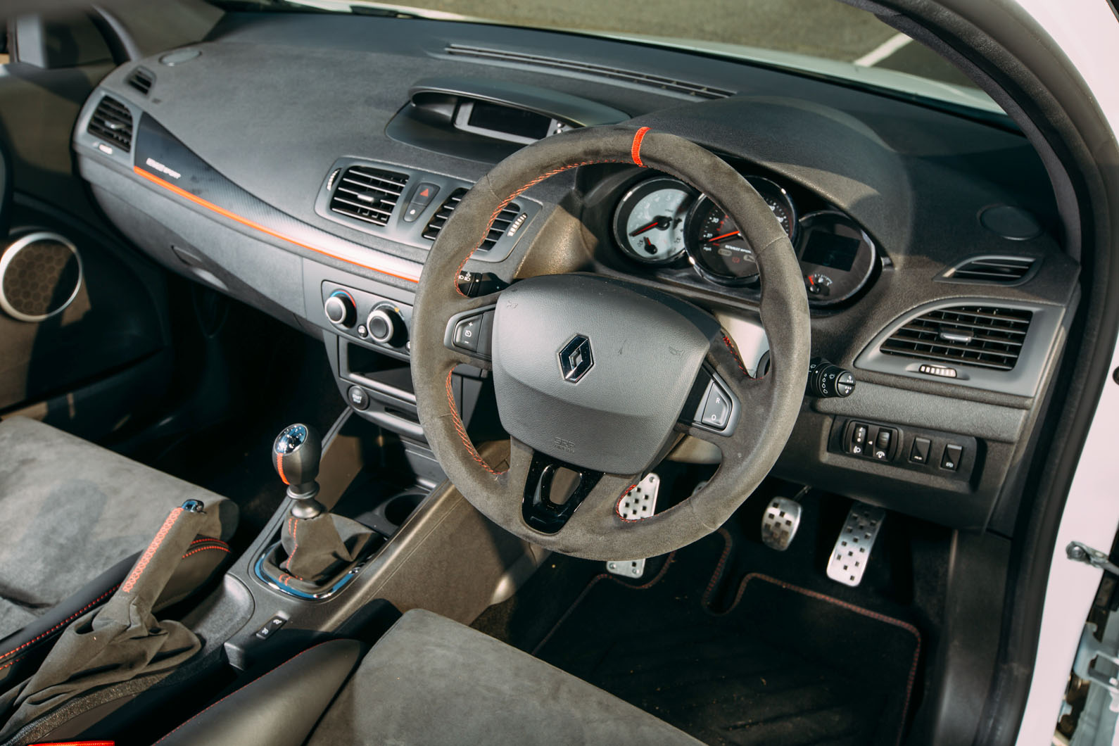 Renault Megane Rs 275 Trophy R 14 16 Interior Autocar Renault Megane Rs 275 Trophy R 14 16 Interior Autocar