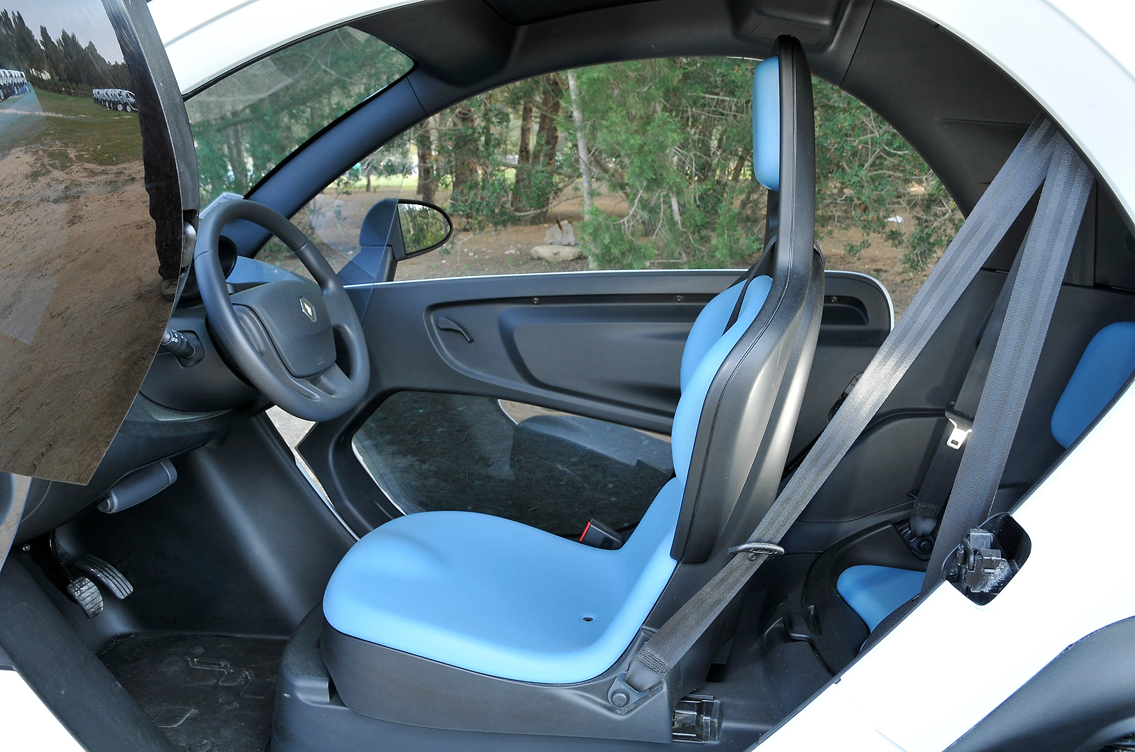Renault Twizy front seat