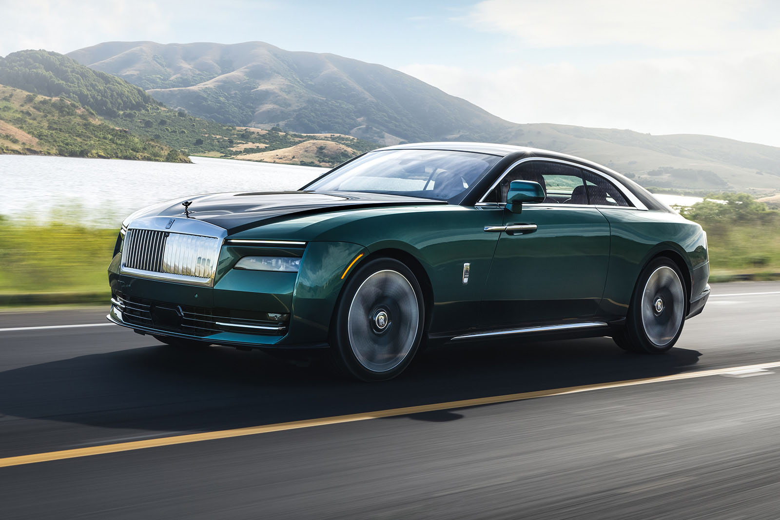 Rolls-Royce Spectre Review (2023)