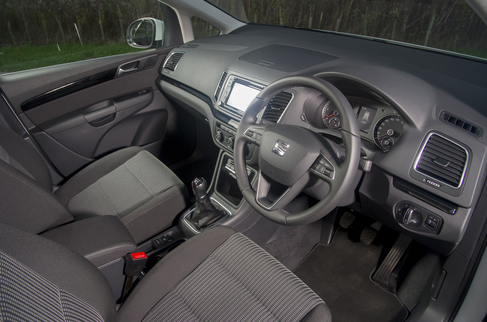 Seat Alhambra interior