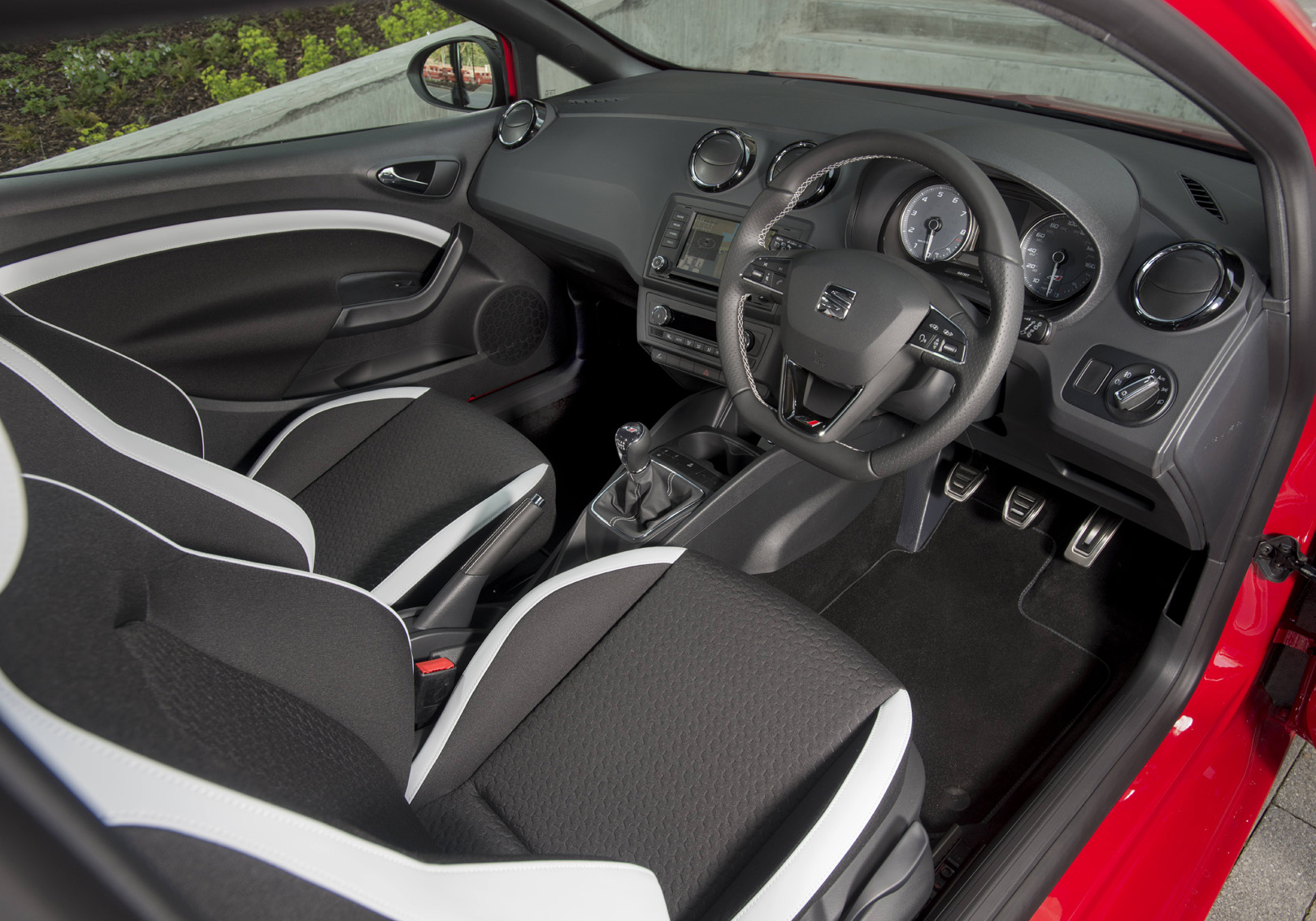 Used SEAT Ibiza FR (2009 - 2017) interior