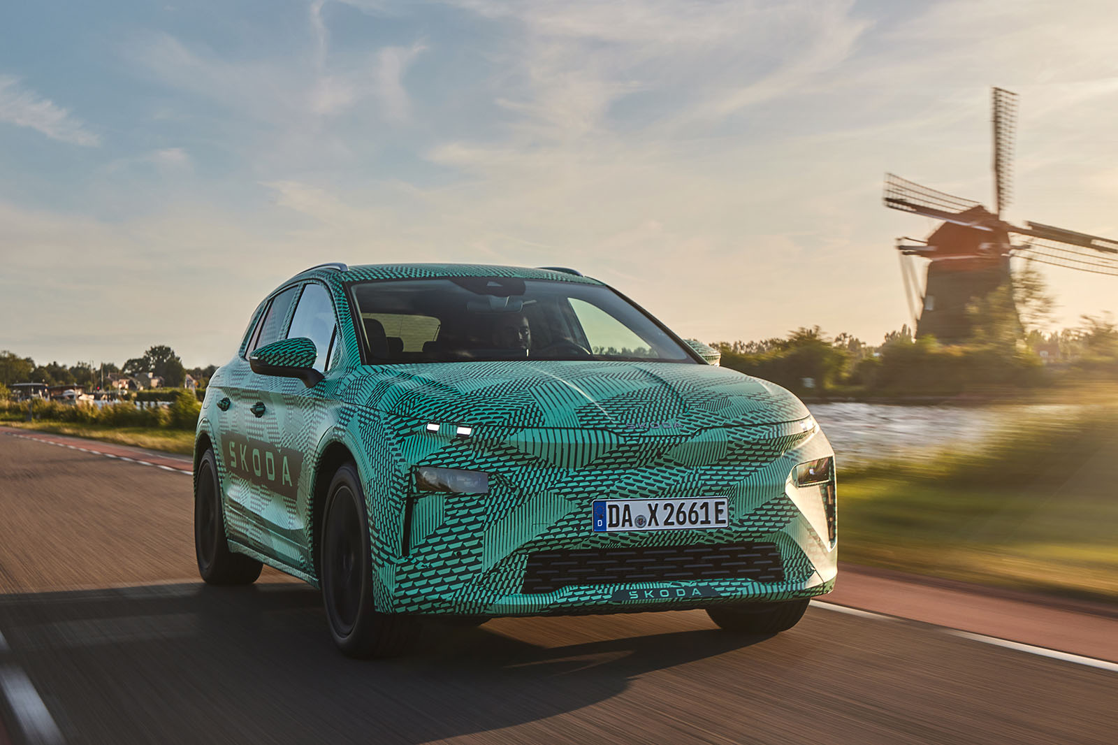 skoda elroq prototype review 10