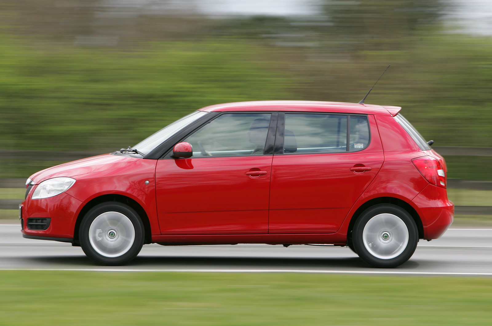 Skoda Fabia side profile