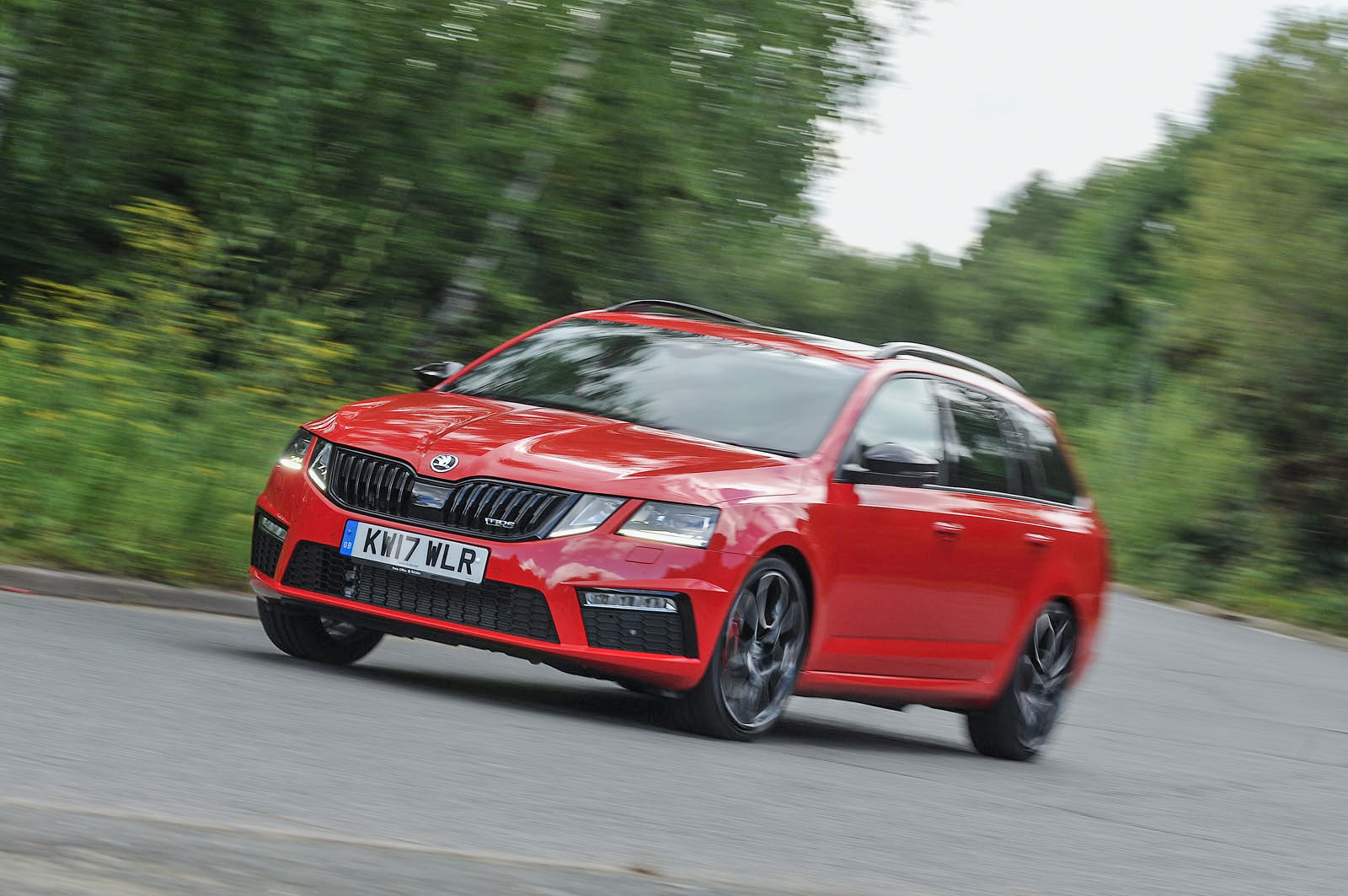 Skoda Octavia vRS 245 cornering