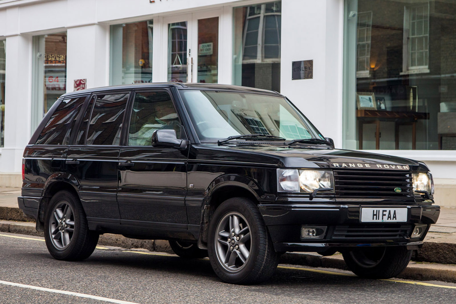 Land Rover developed the Range Rover, 1965-present Autocar