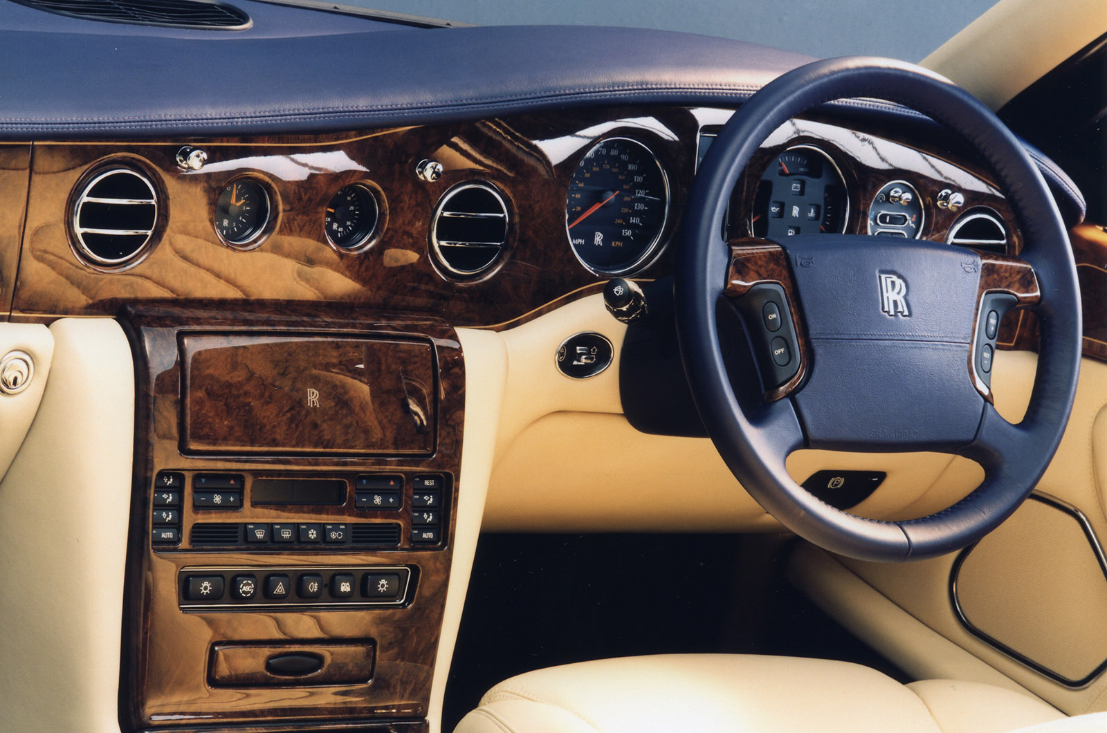 Ref 50 2000 RollsRoyce Silver Seraph JG