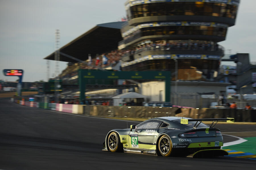 001 Adam aston martin le mans