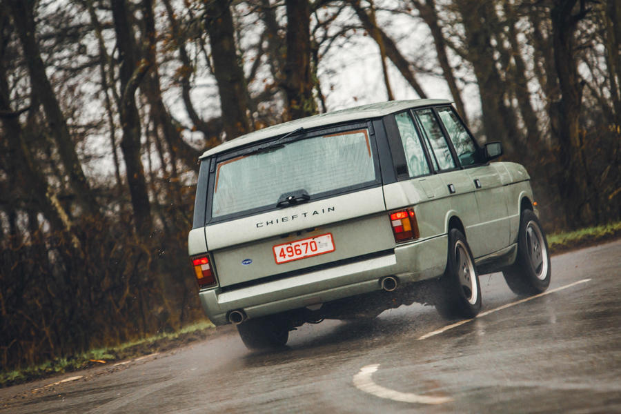 jia-range-rover-chieftain-phev-review-2024-rear-cornering