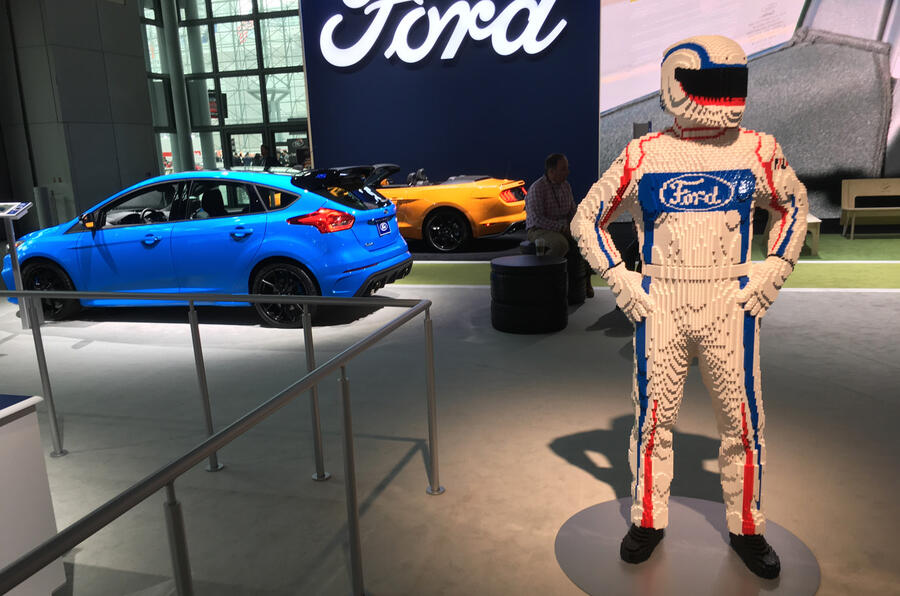 001 Ford lego