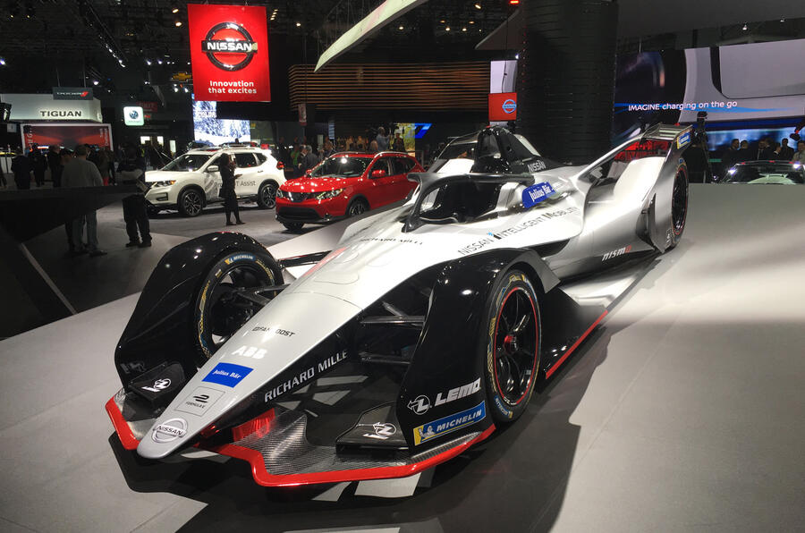 001 Nissan fe