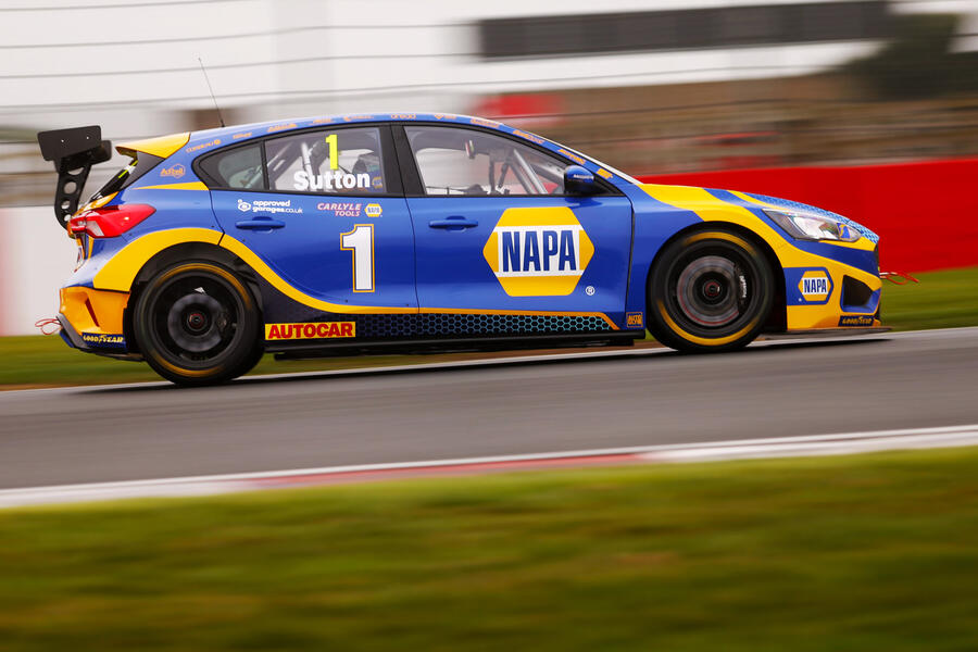 02 Ash sutton ford focus