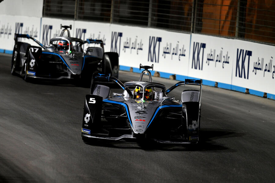02 Formula e