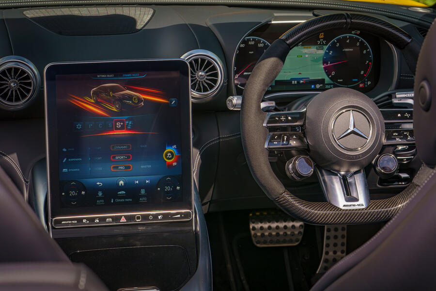08 Mercedes amg sl 43 fd 2023 dashboard