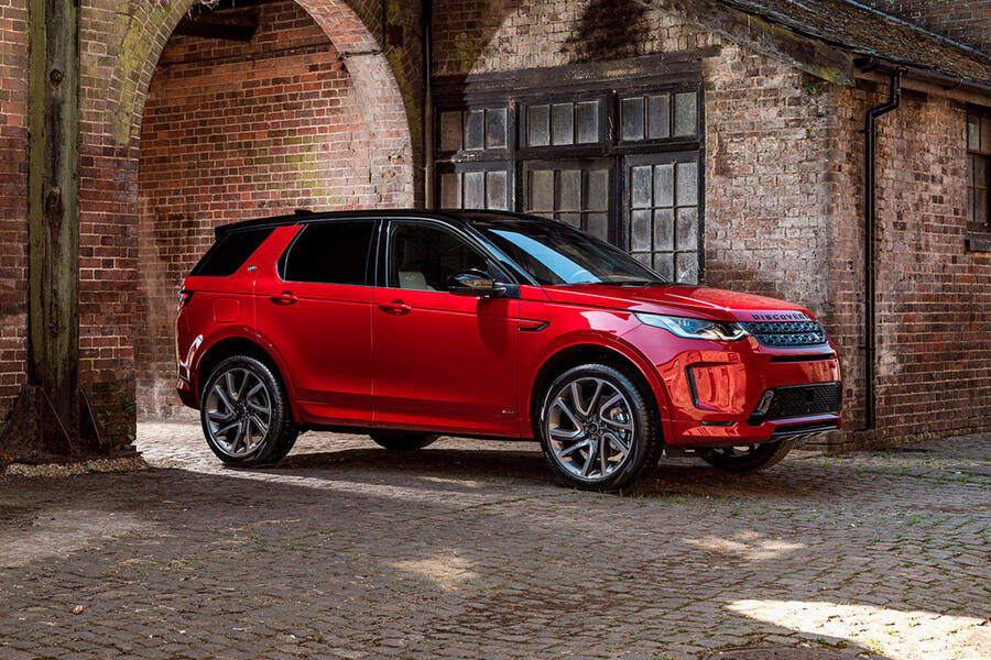 aria-label="1 land rover discovery sport phev static front"