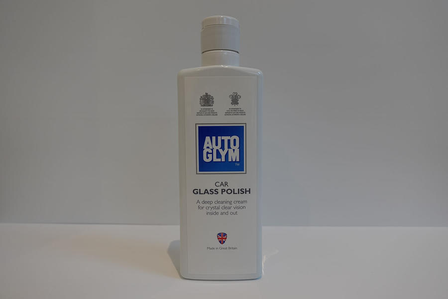 Autoglym Professional Glass Polish Cleaning Demonstration 