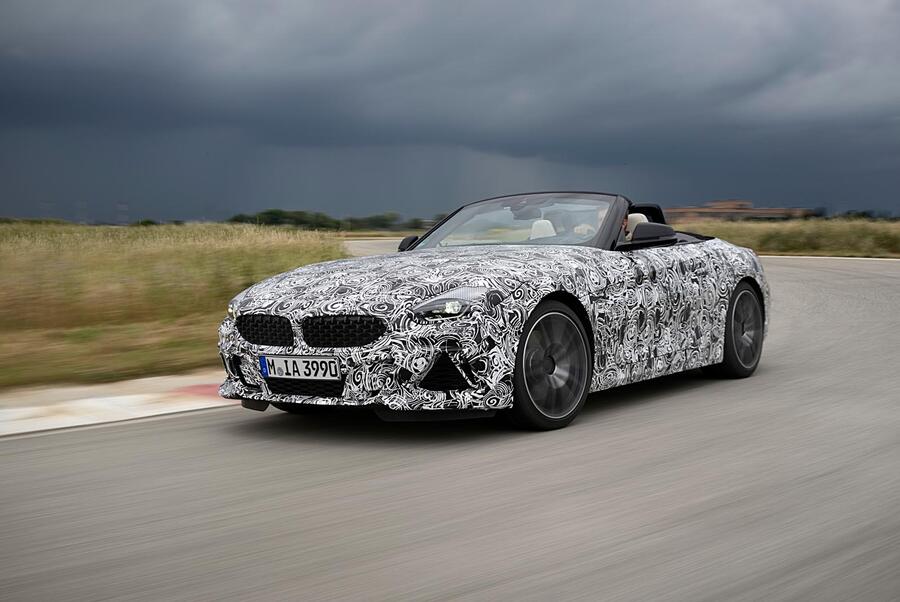 10-bmw-z4-prototype-drive-2018-track-front taciki.ru