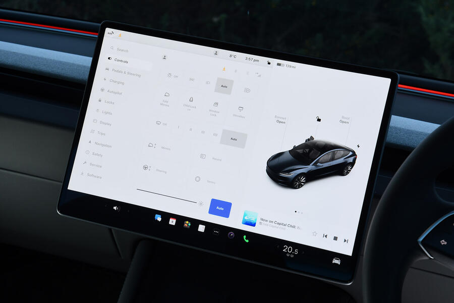 Tesla Model 3 infotainment review