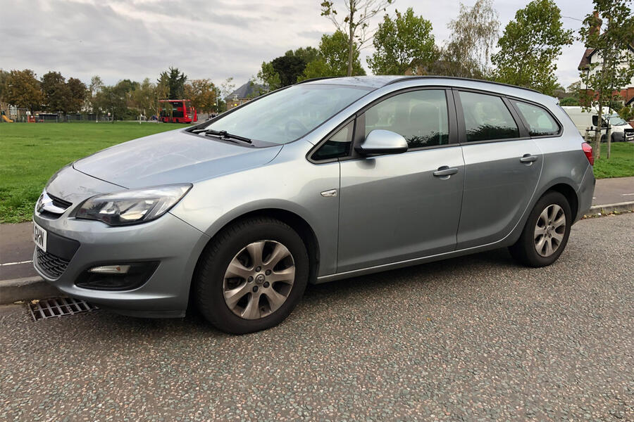 16 Vauxhall astra estate
