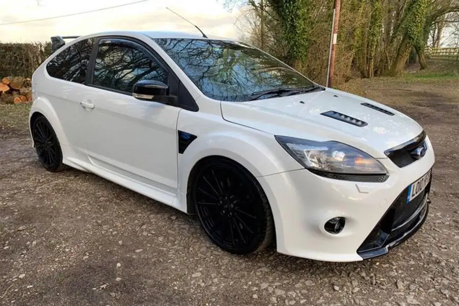 Hot hatch twin test Volkswagen Golf GTI vs Ford Focus ST Autocar