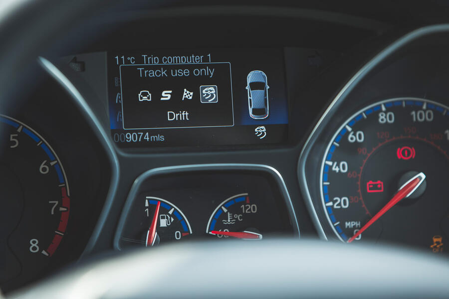 18_luc_torque_vectoring_2021_0189_ford_f