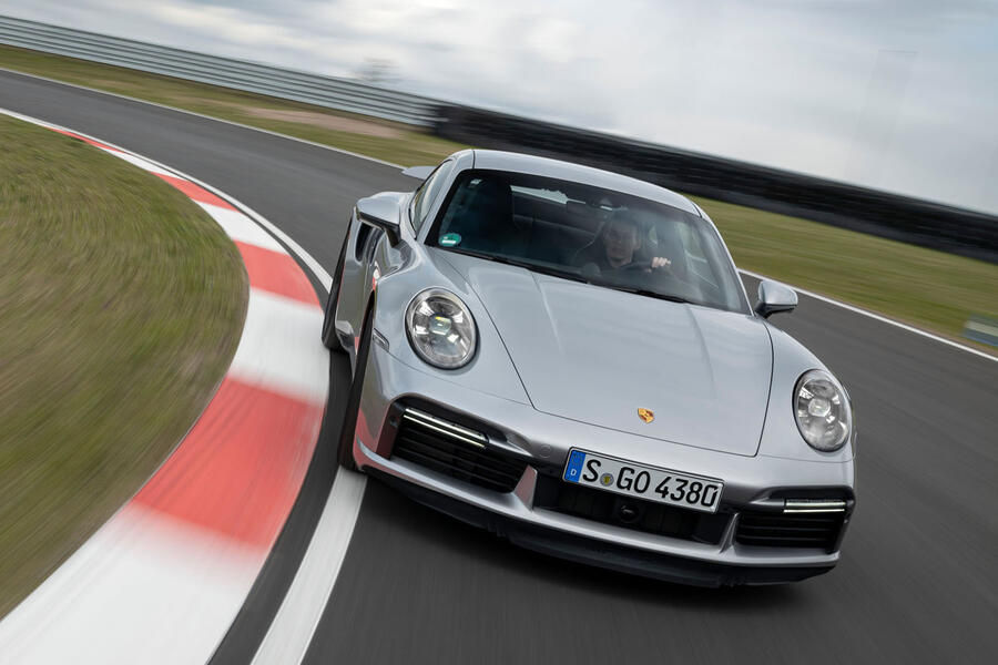 19 Porsche 911 turbo s 2020 fd track kerb