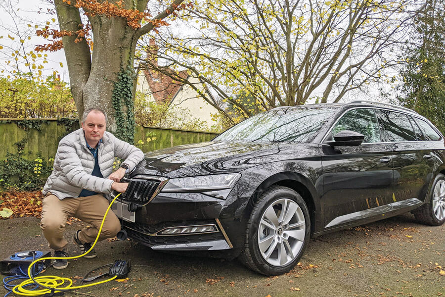 19 Skoda superb iv estate