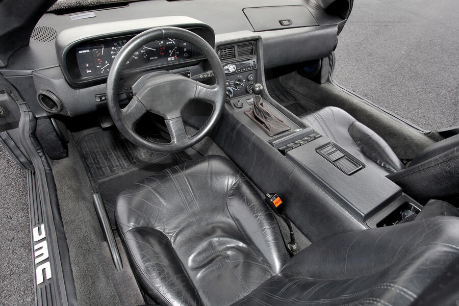 19 Delorean dmc 12