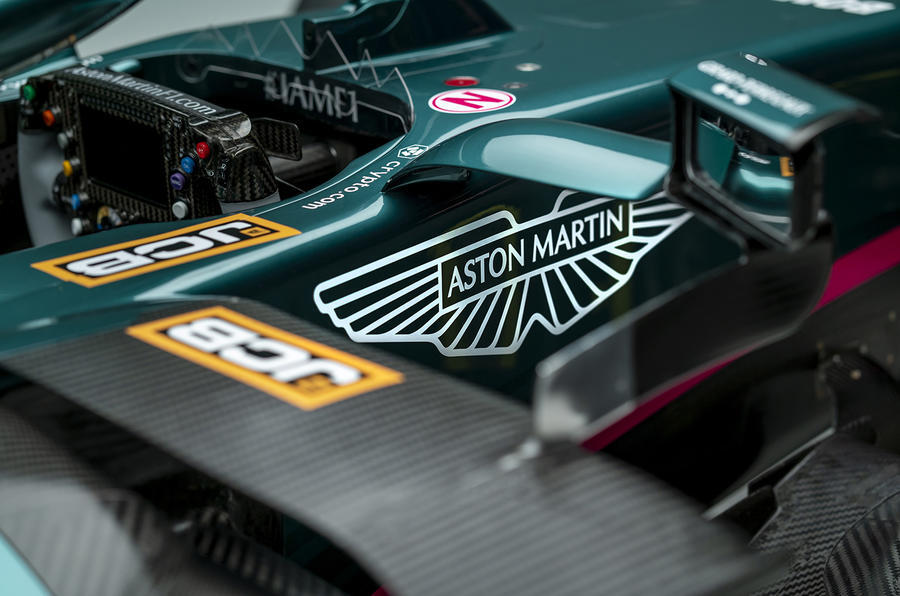 1 Aston martin amr21 5