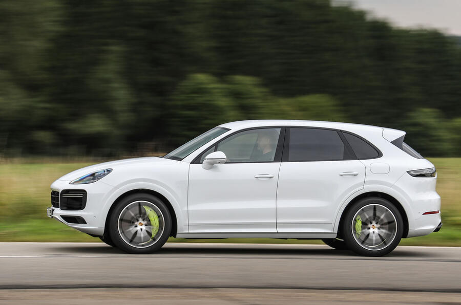 Porsche Cayenne Turbo S E Hybrid 19 Review Autocar