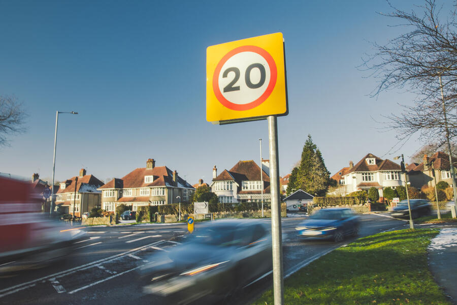 MPs weigh 20mph limit for England as motoring groups hit back